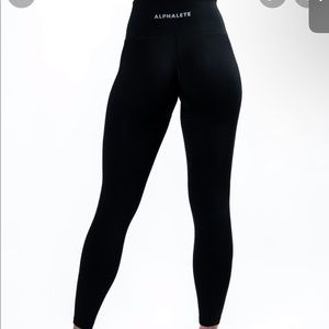 Alphalete Halo Leggings / Size Medium
